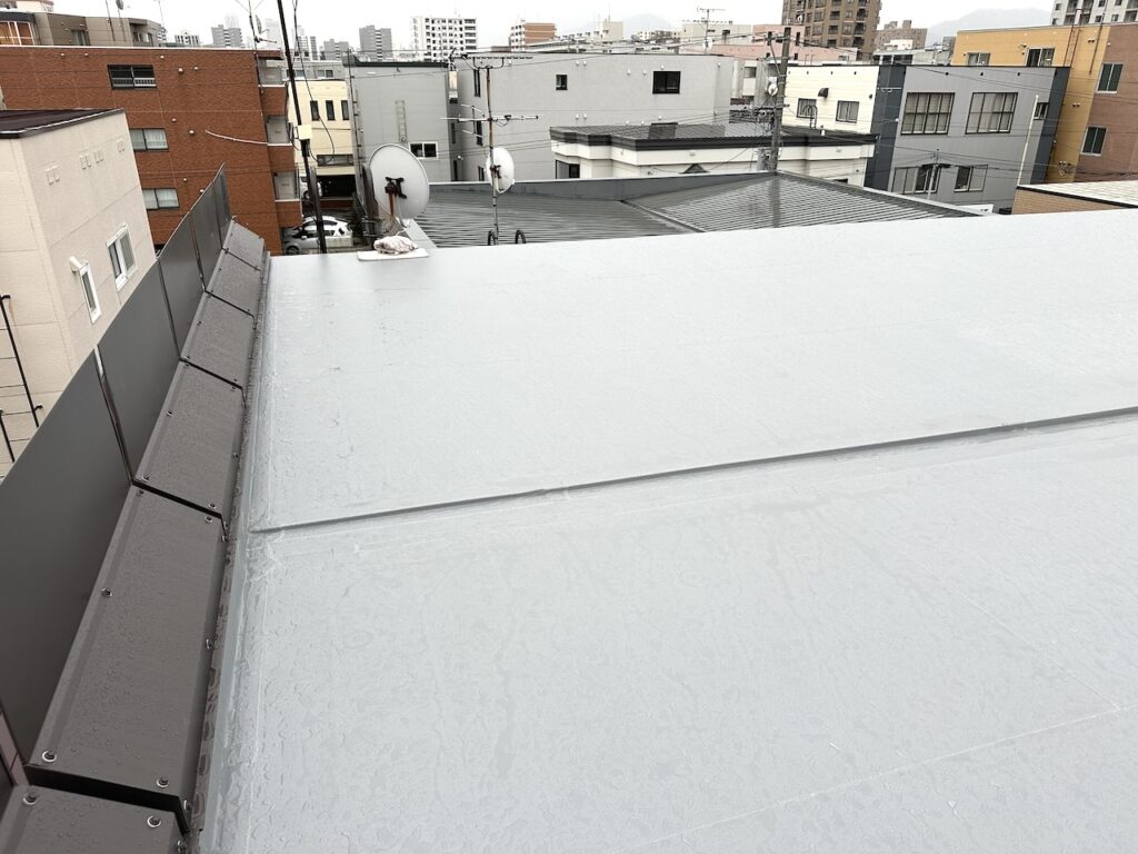 無落雪屋根雪庇工事