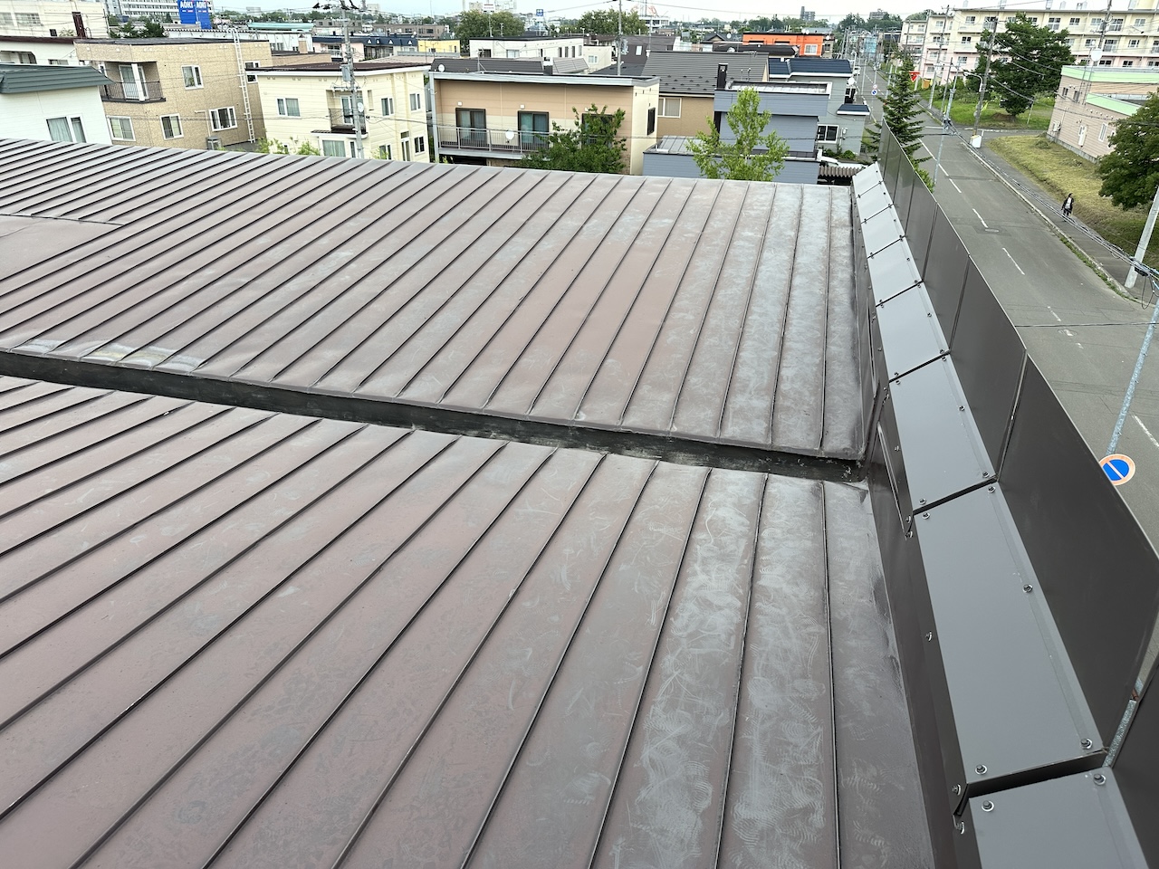 スノーダクト雨漏り修理前