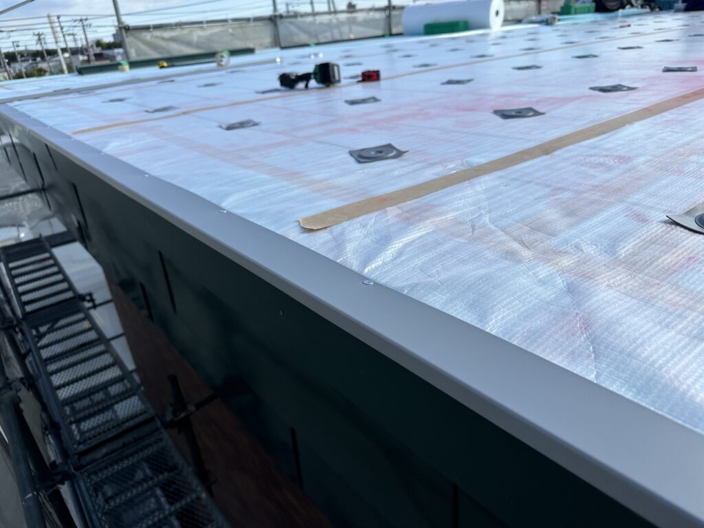 屋根リフォームシート防水工法