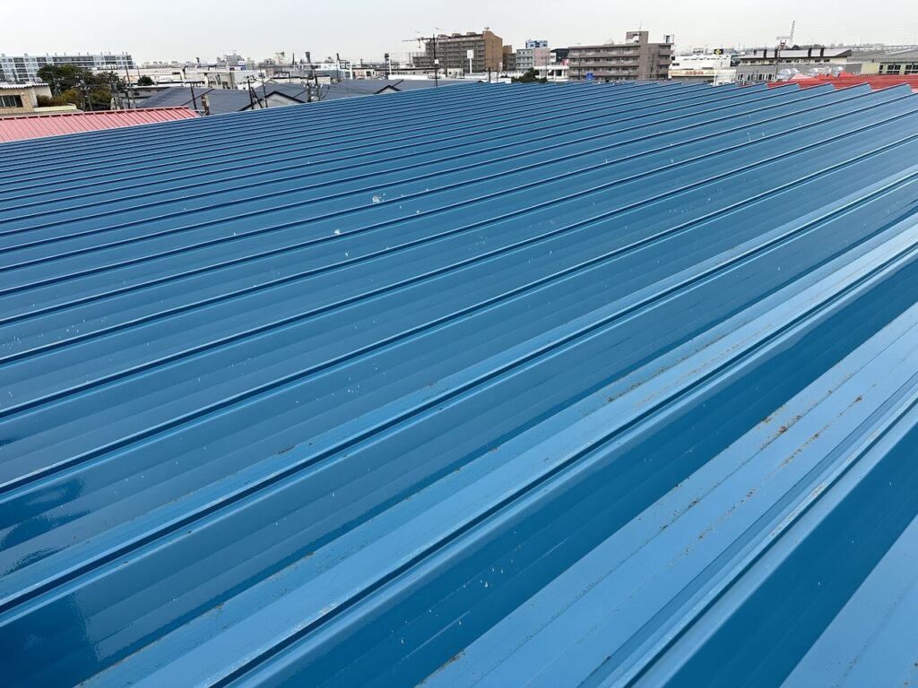 札幌市東区T工場折板屋根リフォーム工事施工前