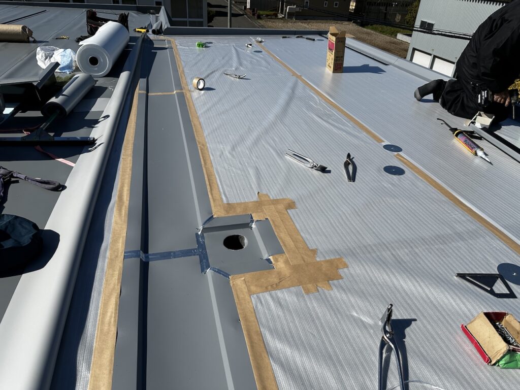 集水レーンの納め(セキスイハイム)