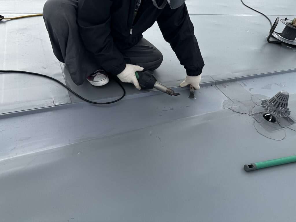 セキスイハイム屋根工事(溶着作業)