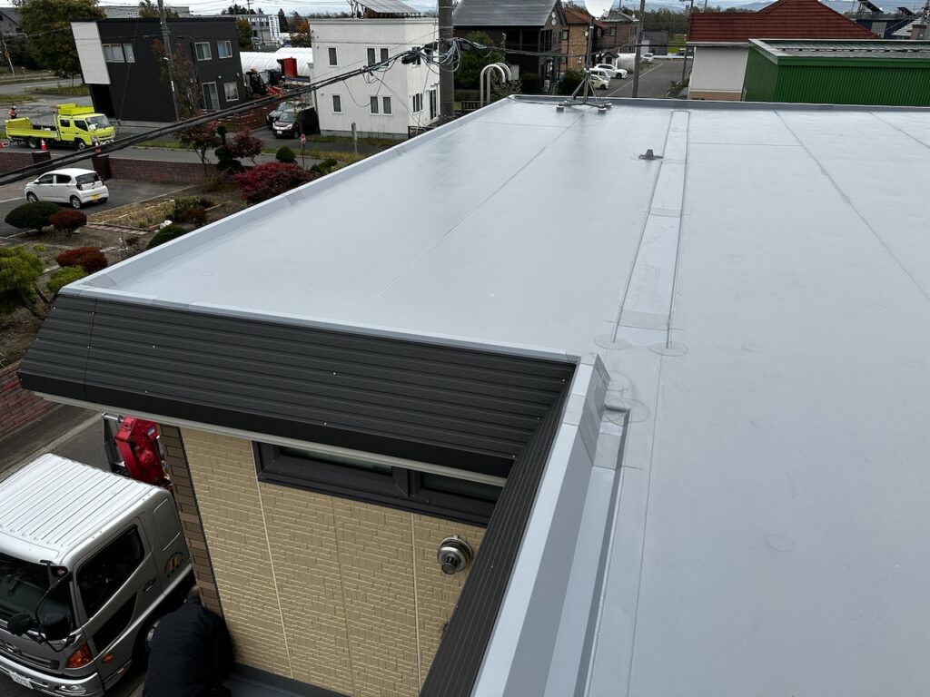 札幌市近郊I様邸セキスイハイム屋根防水リフォーム施工後
