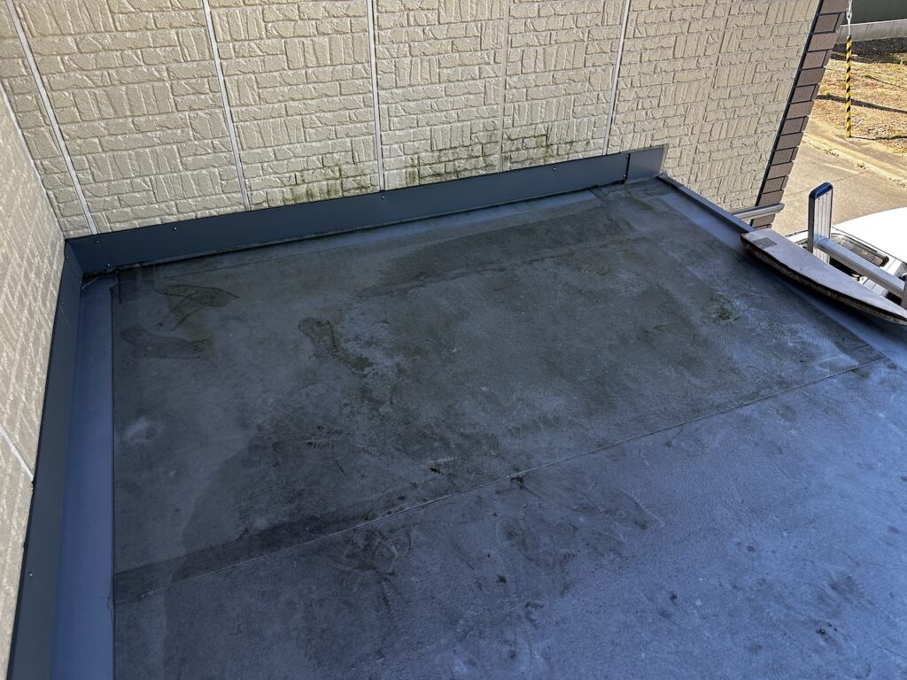 札幌市近郊I様邸セキスイハイム屋根防水リフォーム施工前