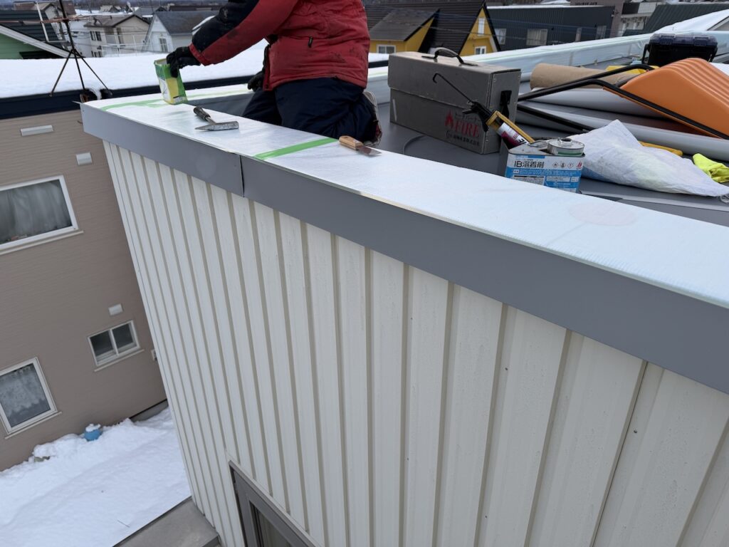 屋根外周板金取り付け（恵庭市K様邸）