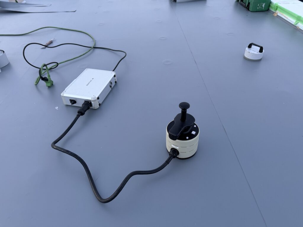 塩ビシート防水ディスク固定方法（屋根リフォーム工事）