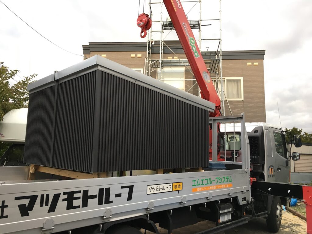 スライドルーフの搬入