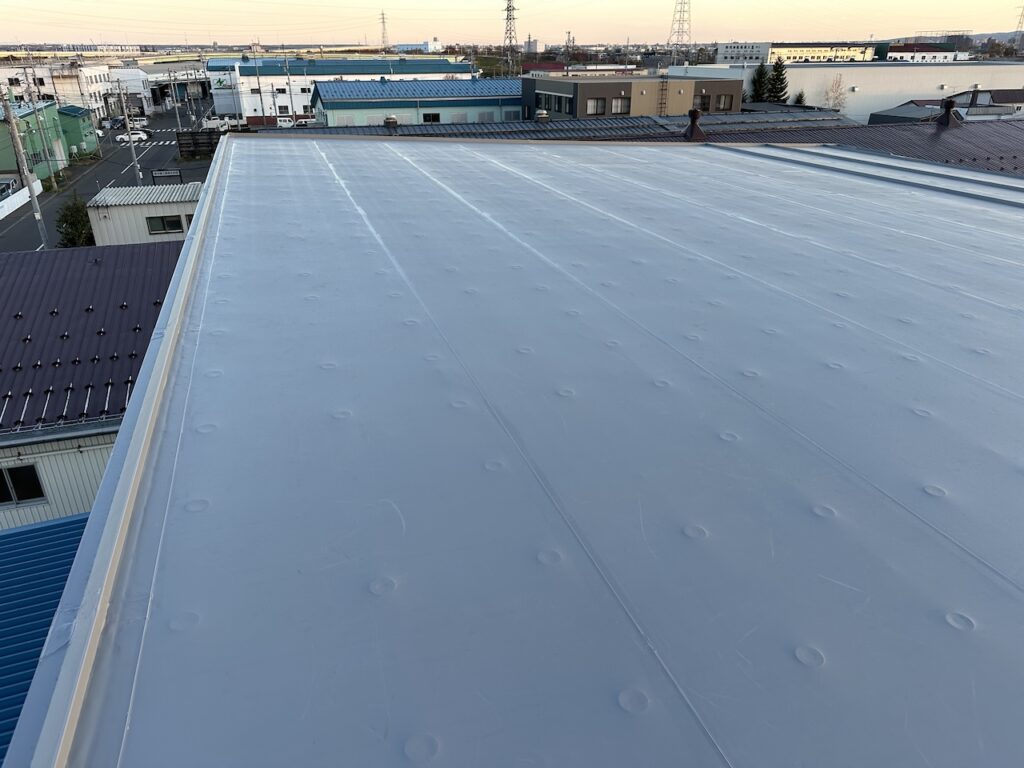 札幌市東区T工場折板屋根リフォーム工事施工後