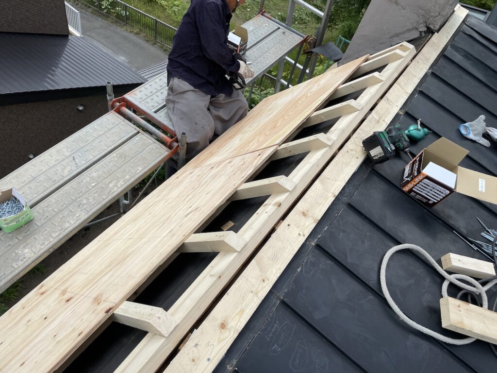 排水周辺の木製下地組み