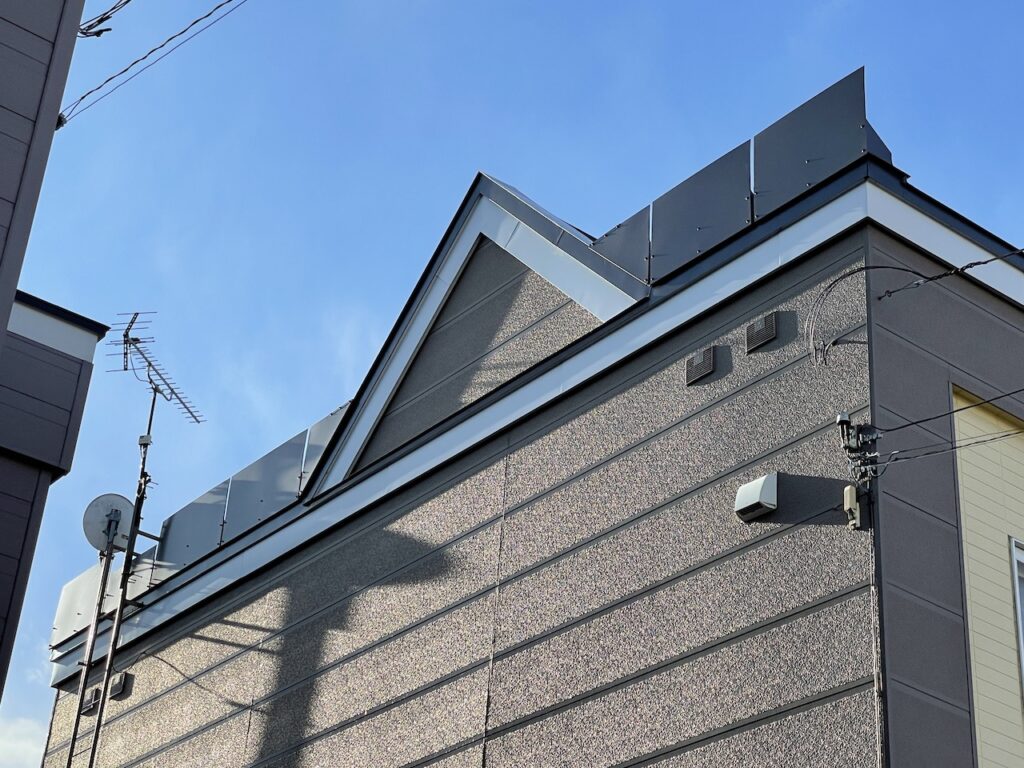 雪庇対策工事の完了写真