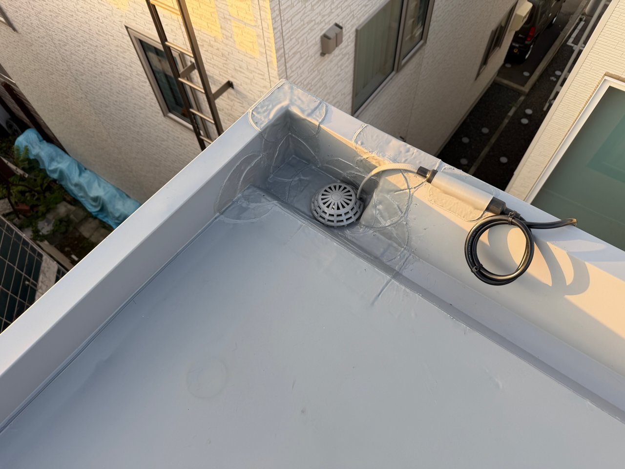 北西角の排水ドレン改修後。